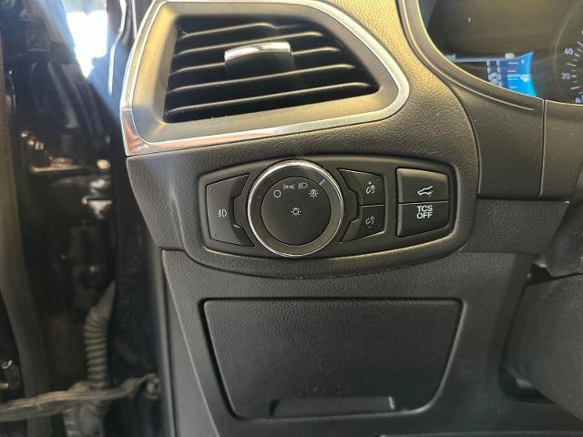 Certified 2024 Ford Edge Titanium AWD/4WD image 23