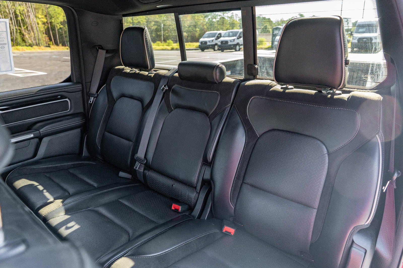 Used 2020 RAM 1500 Laramie w/ Sport Appearance Package AWD/4WD image 18