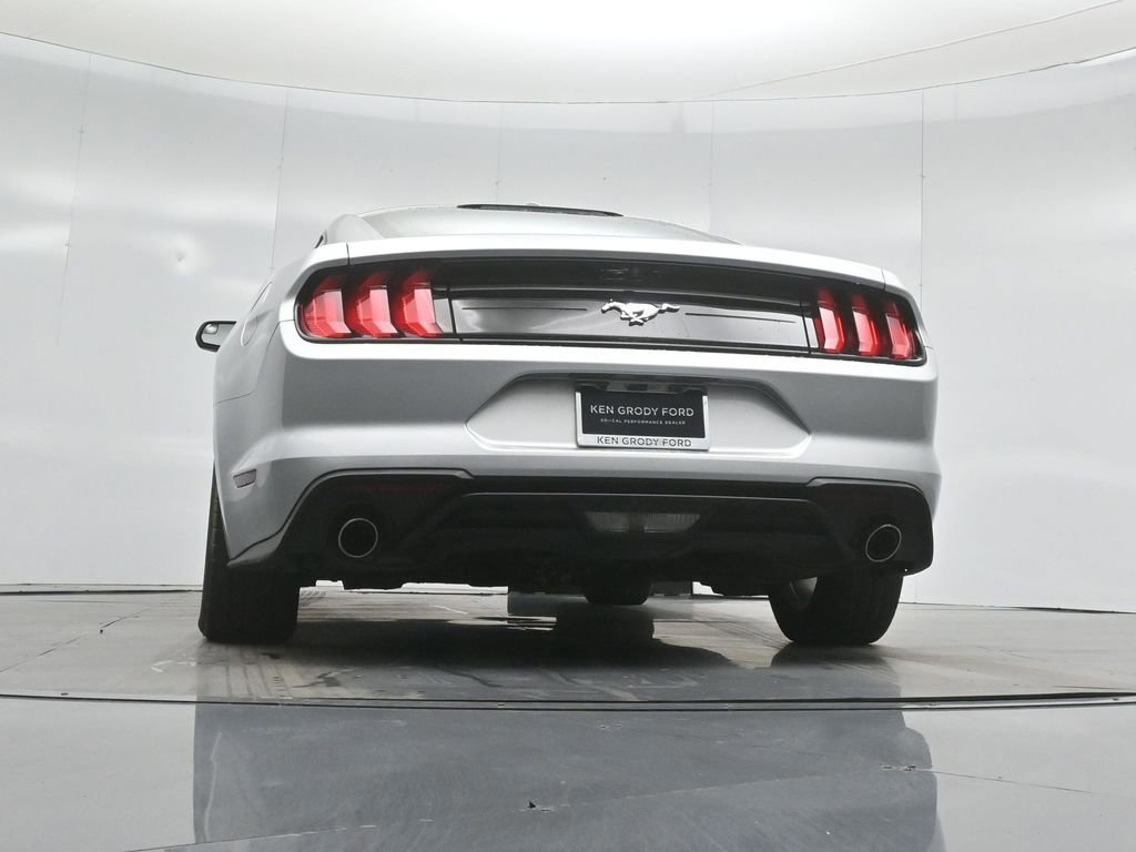 Certified 2019 Ford Mustang Coupe image 17