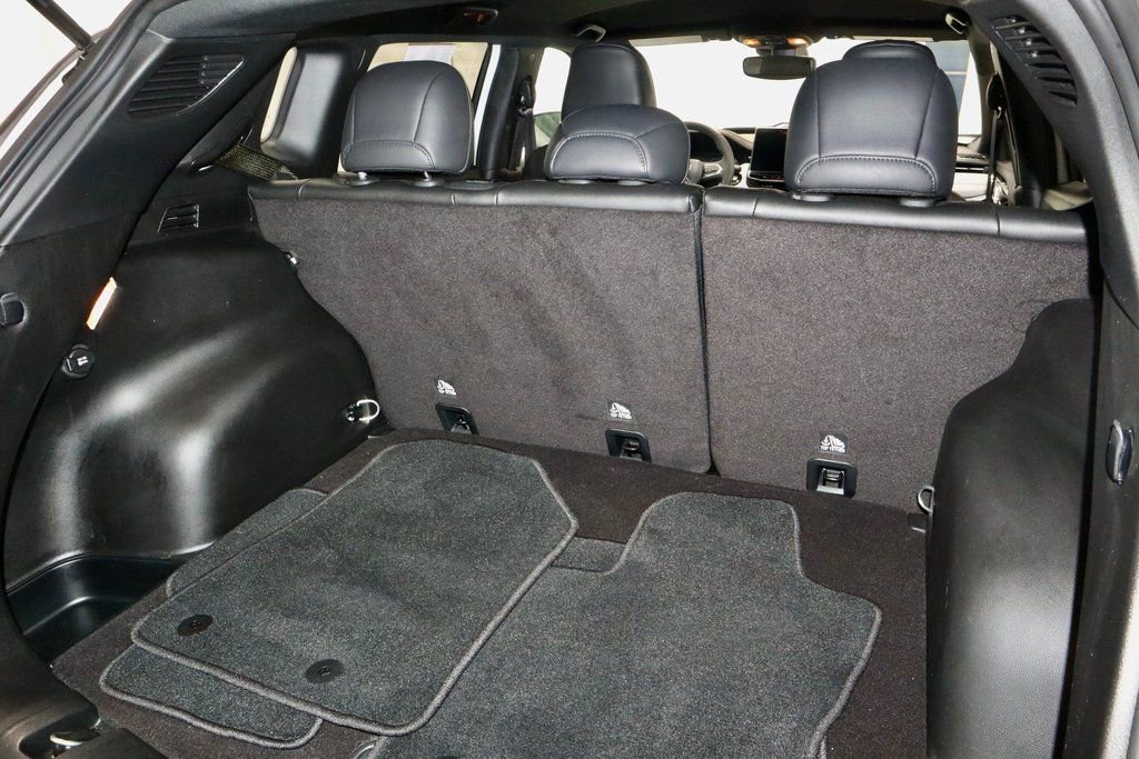 Used 2024 Jeep Compass Limited image 13