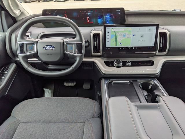Certified 2025 Ford Expedition Active AWD/4WD image 16
