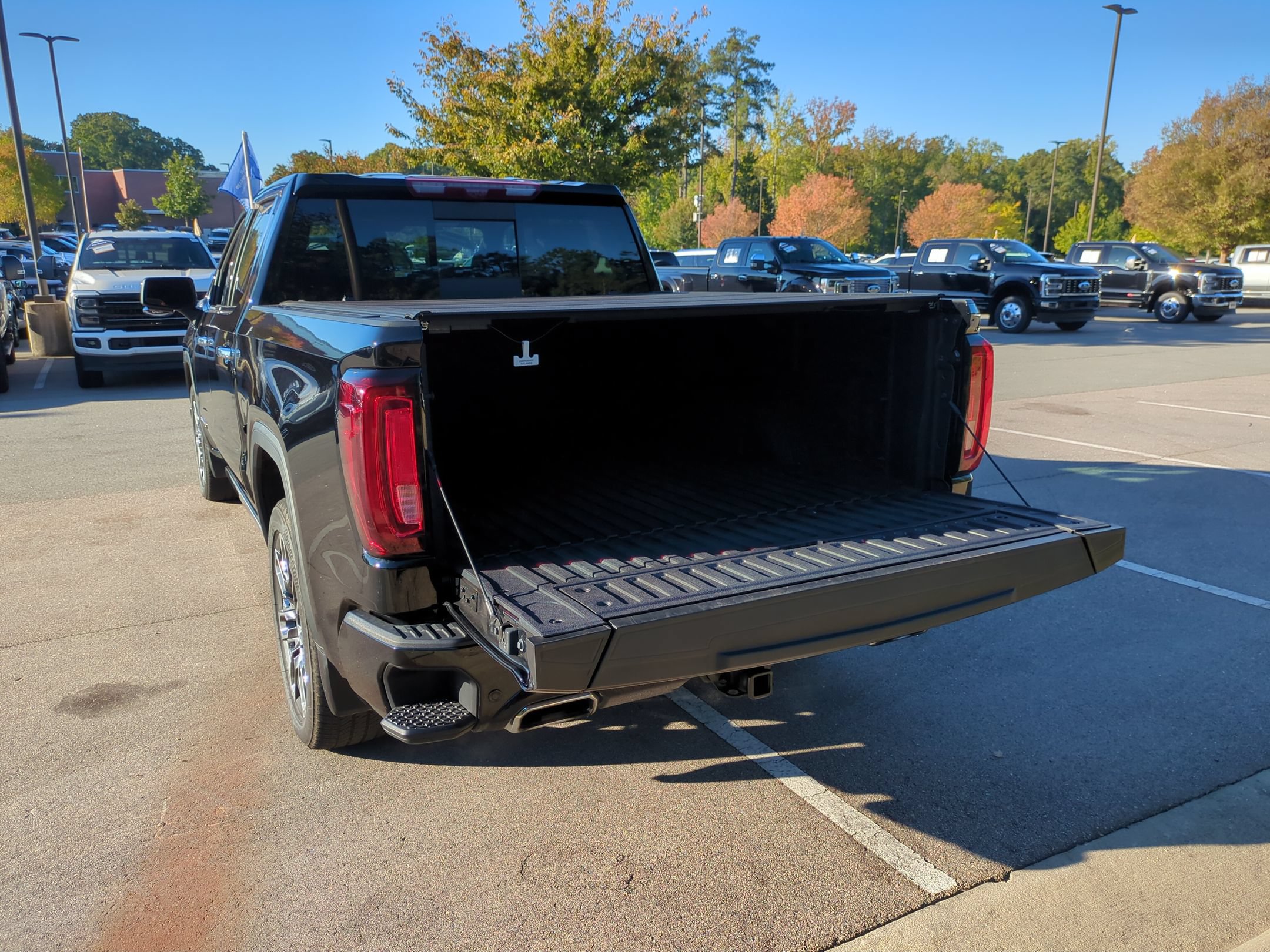 Used 2024 GMC Sierra 1500 Denali Ultimate AWD/4WD image 36