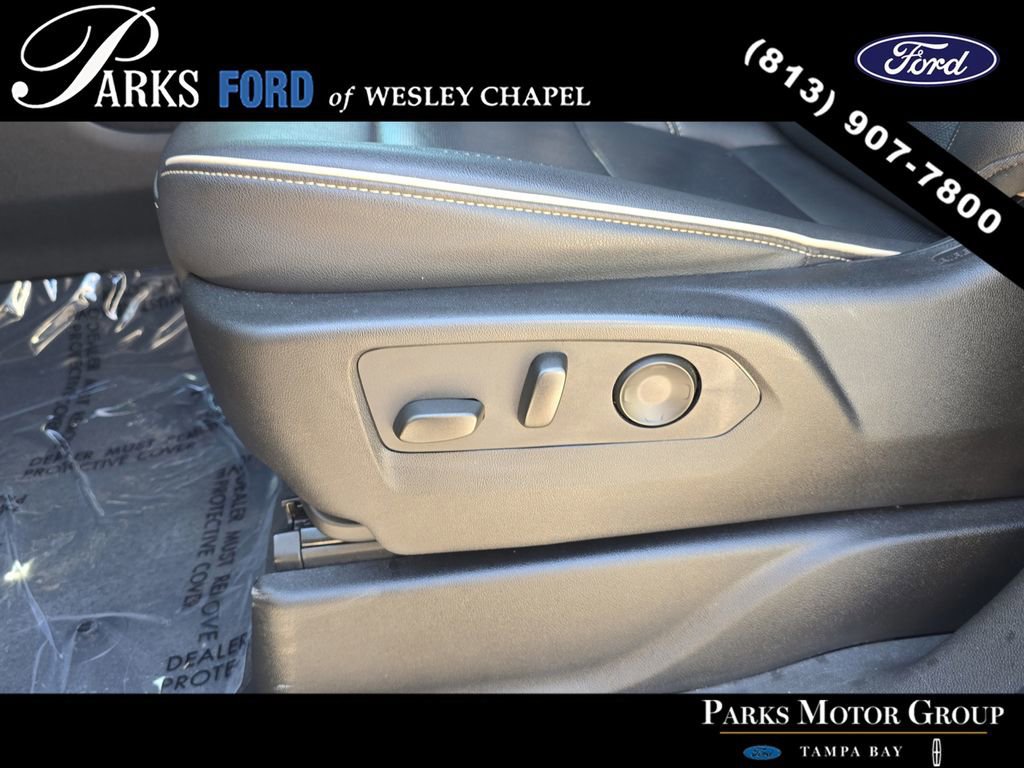 Used 2024 Chevrolet Suburban Premier image 21