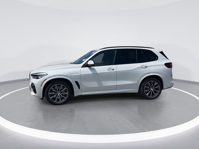 Used 2021 BMW X5 xDrive45e w/ M Sport Package AWD/4WD image 4