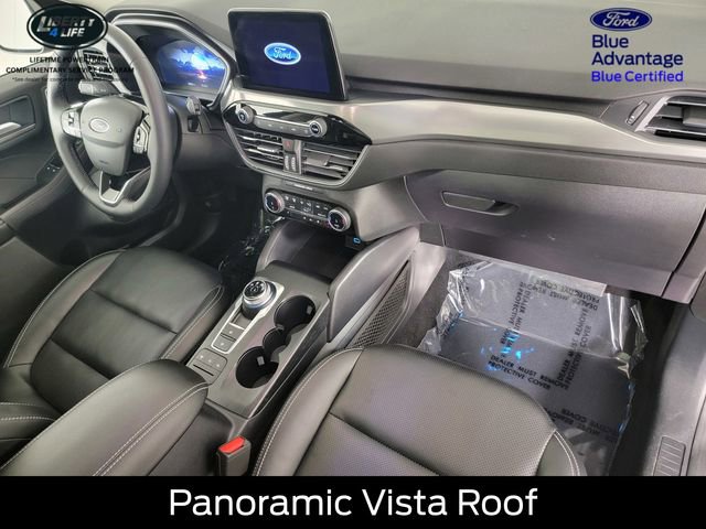 Certified 2022 Ford Escape Titanium w/ Class II Trailer Tow Package image 20