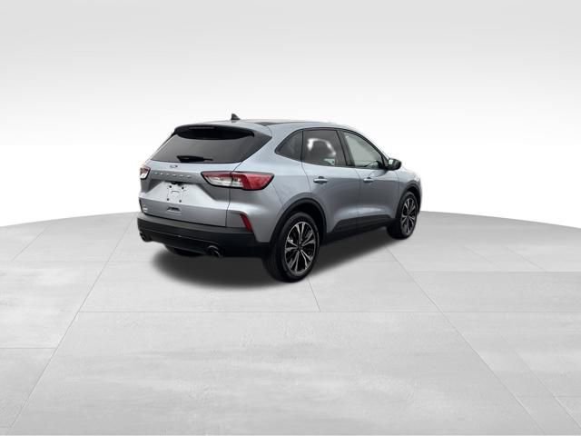 Certified 2022 Ford Escape SE w/ SE Sport Appearance Package image 4
