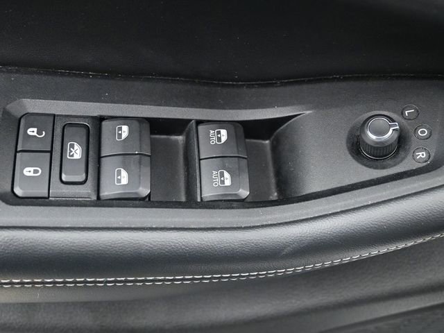 Used 2024 Jeep Grand Cherokee L Laredo AWD/4WD image 7