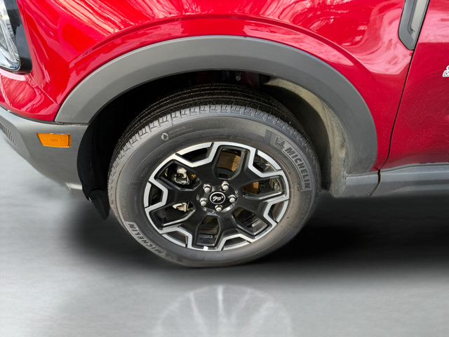Certified 2025 Ford Bronco Sport Outer Banks w/ Outer Banks Tech Package+ AWD/4WD image 28