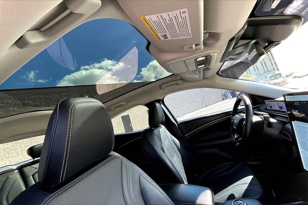 Certified 2021 Ford Mustang Mach-E Premium image 21