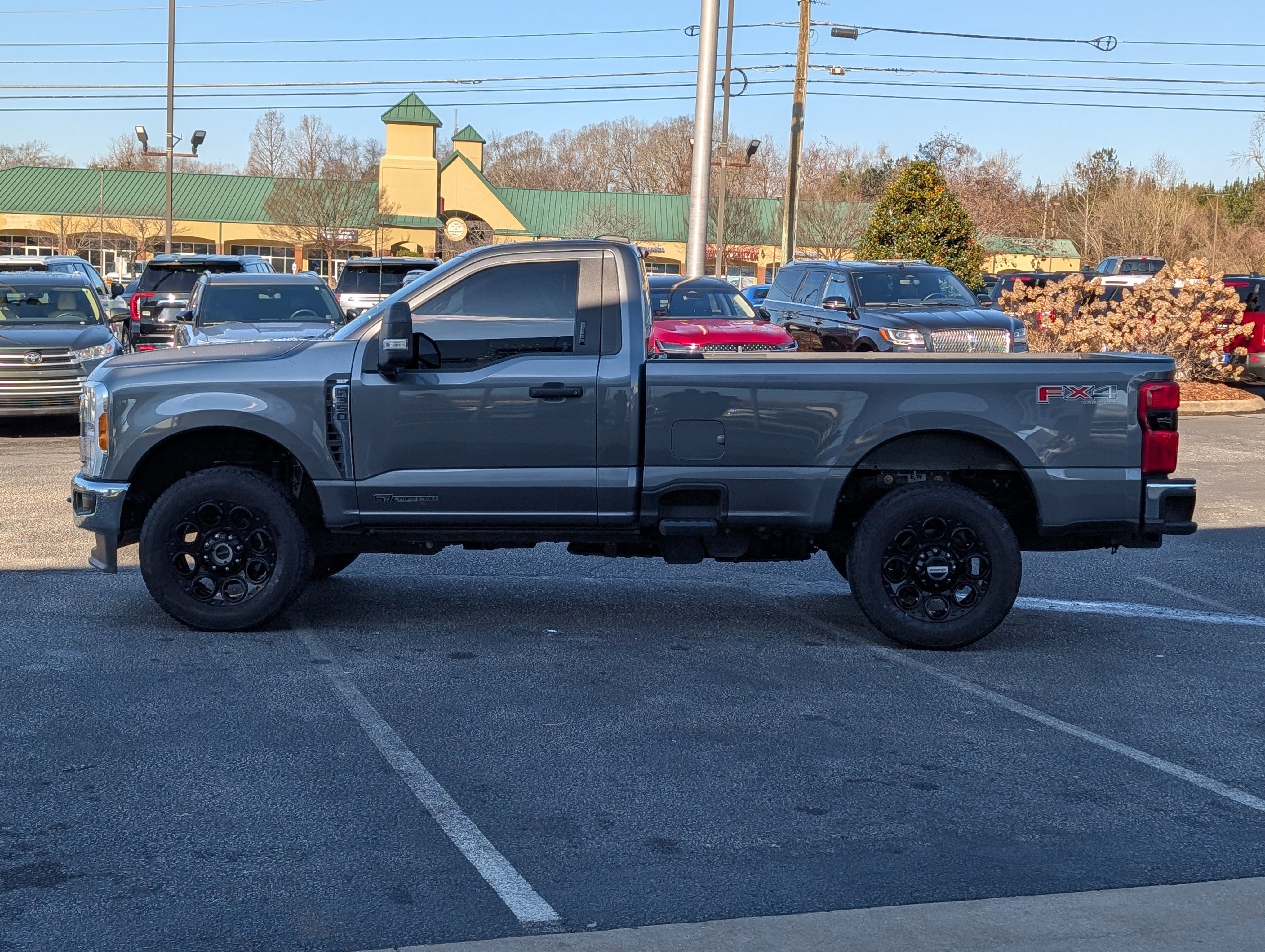 Certified 2023 Ford F350 XLT w/ 360-Degree Camera Package image 6