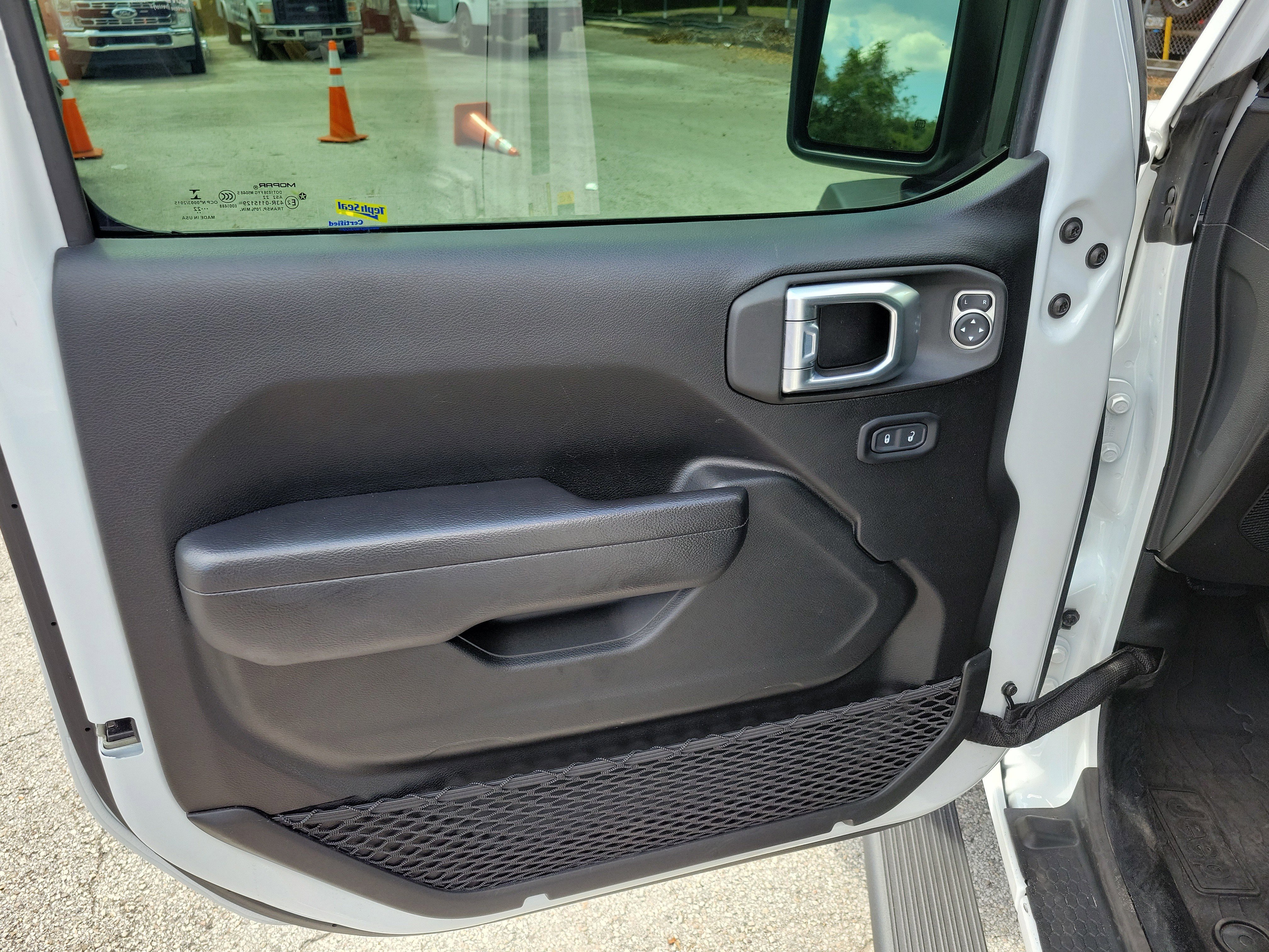 Used 2022 Jeep Wrangler Unlimited Sport image 6