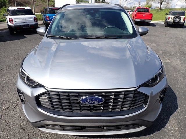 Certified 2023 Ford Escape Platinum AWD/4WD image 12