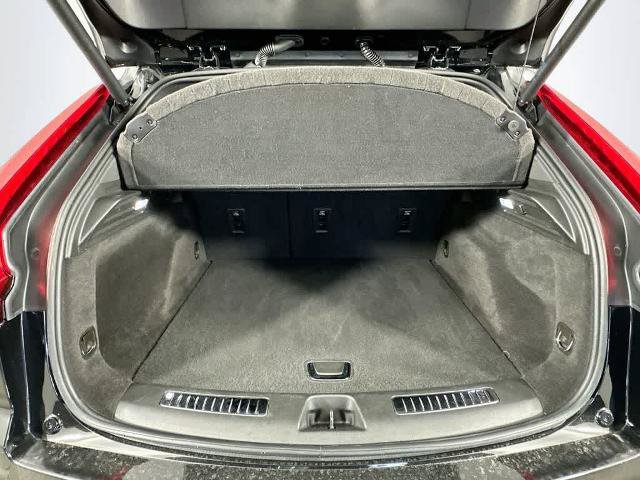Used 2024 Cadillac XT4 Premium Luxury FWD image 21