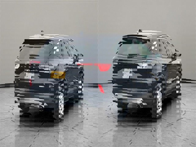 Certified 2020 Ford Escape SE image 4