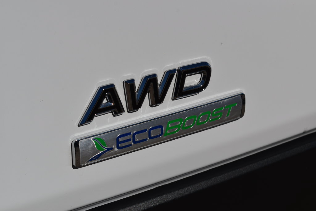 Certified 2025 Ford Transit 250 148 Medium Roof Extended AWD w/ Load Area Protection Package image 11