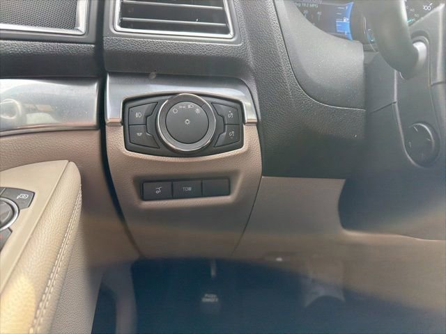 Certified 2019 Ford Explorer Limited w/ Class III Trailer Tow Package image 22