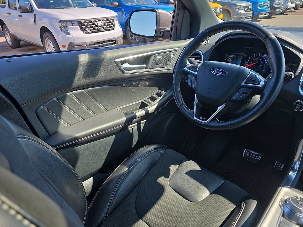 Certified 2022 Ford Edge ST w/ Equipment Group 401A AWD/4WD image 14