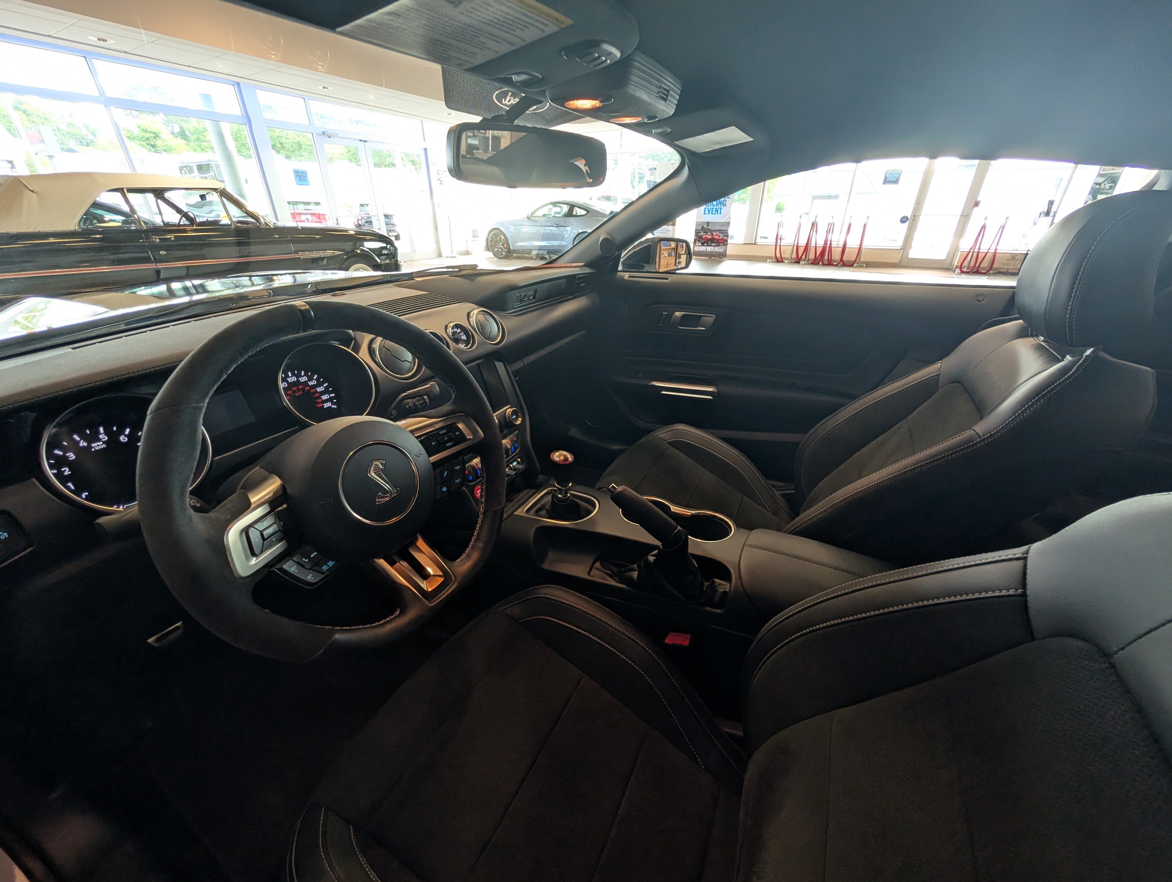 Certified 2018 Ford Mustang Shelby GT350 w/ Convenience Package RWD image 14