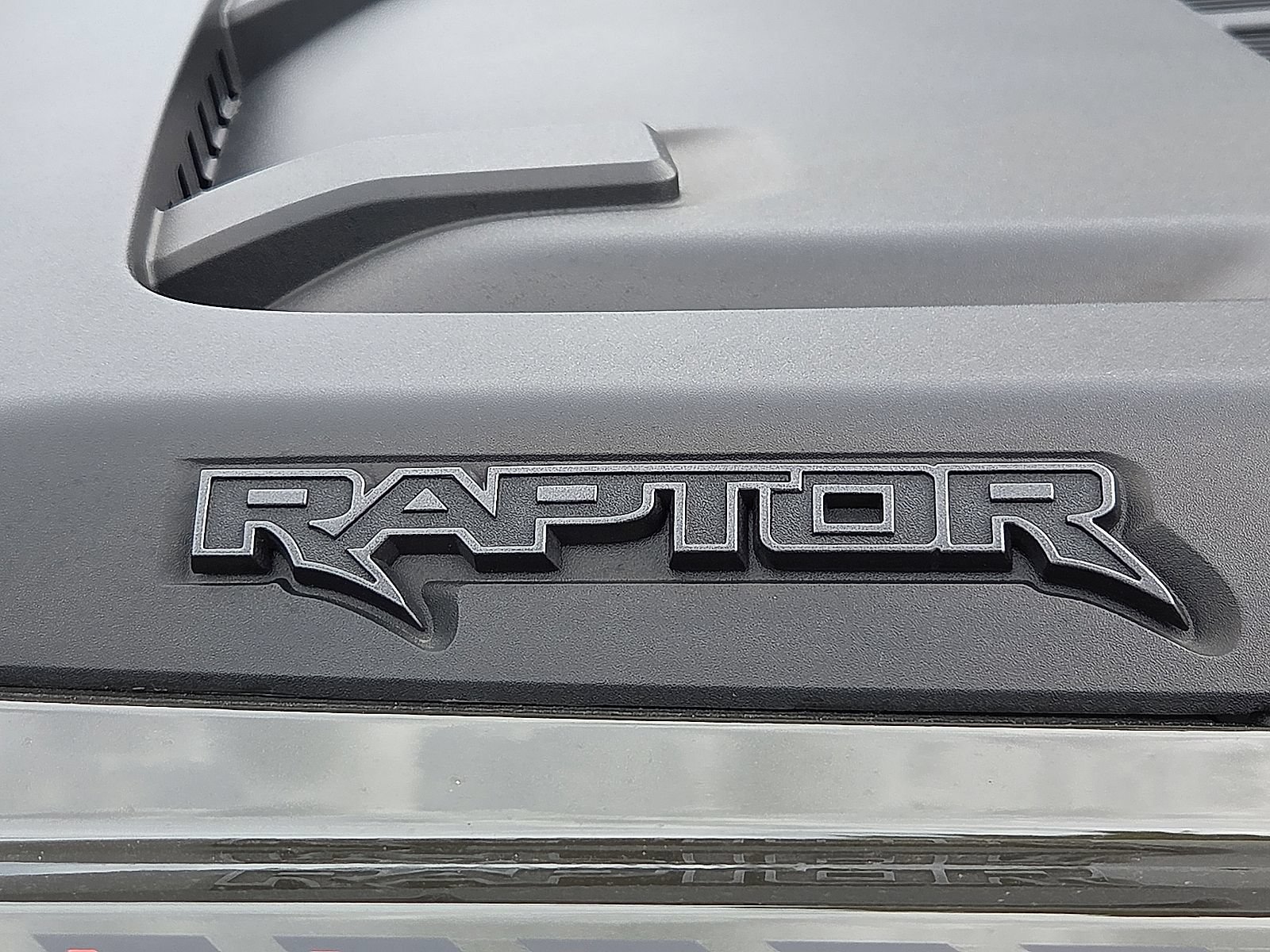 Certified 2024 Ford F150 Raptor AWD/4WD image 9