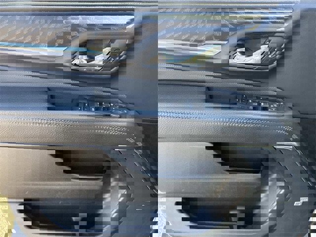 Used 2023 GMC Yukon Denali image 25