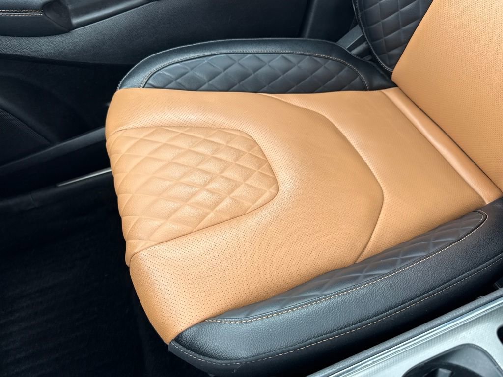 Certified 2024 Ford Edge Titanium w/ Titanium Elite Package image 23