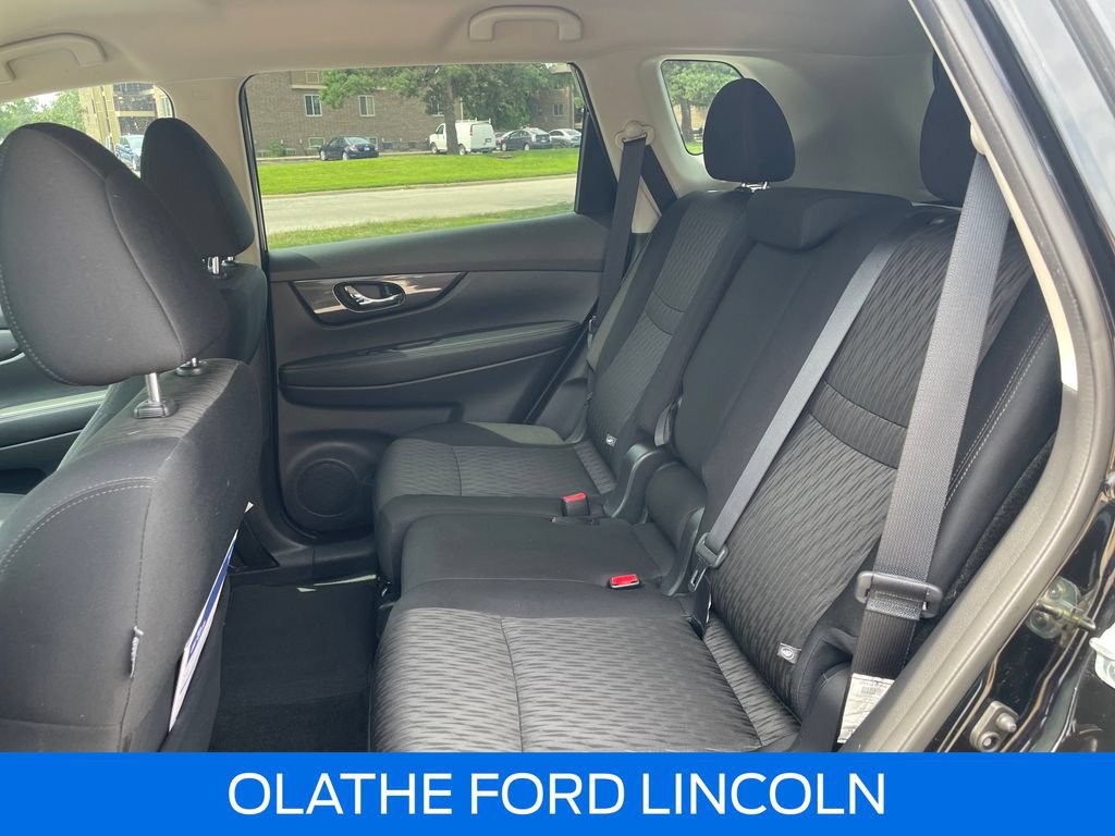 Used 2018 Nissan Rogue SV AWD/4WD image 20