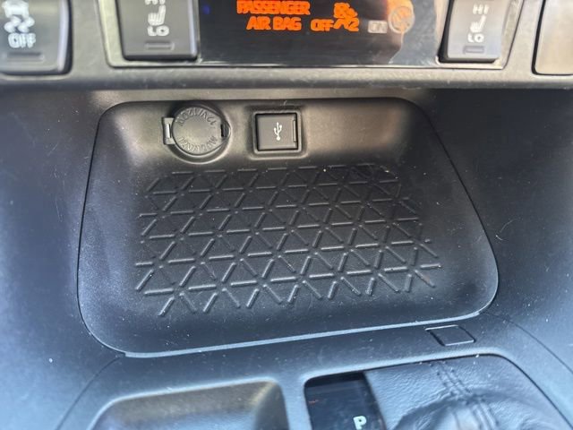 Used 2021 Toyota RAV4 XLE w/ Convenience Package AWD/4WD image 28