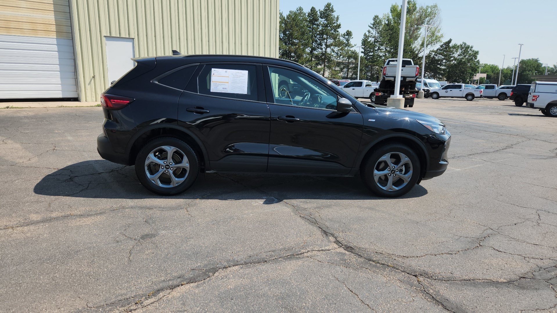 Certified 2025 Ford Escape ST-Line AWD/4WD image 12