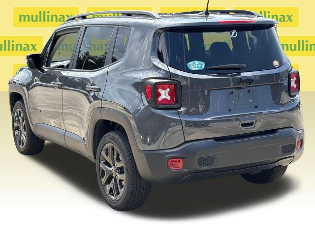 Used 2023 Jeep Renegade Altitude w/ Sun/Sound Group AWD/4WD image 9