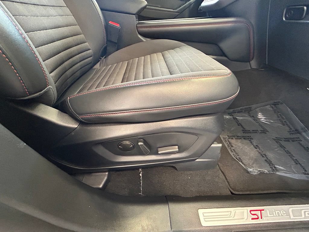 Certified 2026 Ford Explorer ST-Line w/ ST-Line Street Pack RWD image 24