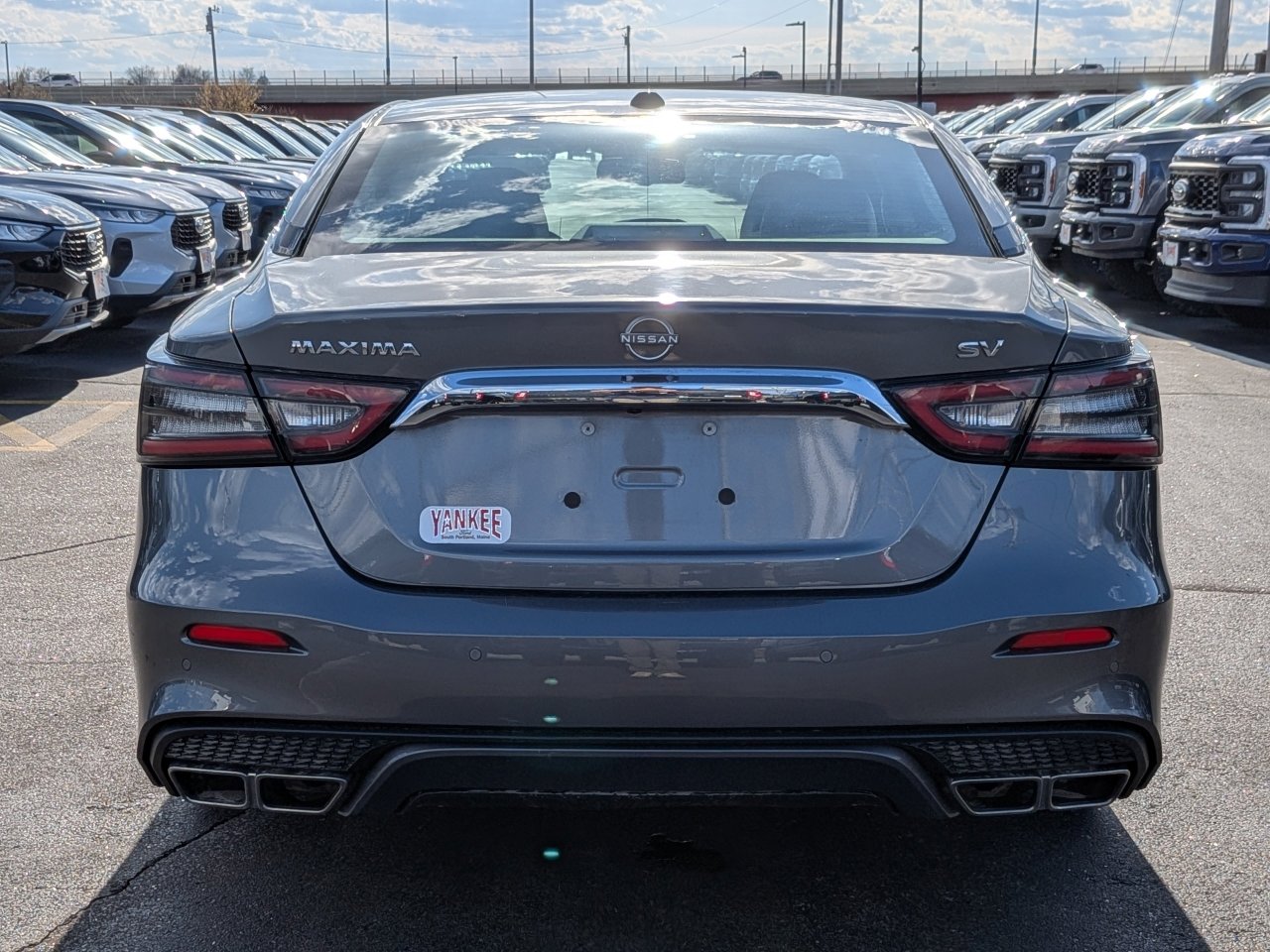 Used 2023 Nissan Maxima SV w/ Floor Mat Group FWD image 5