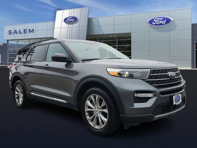 Certified 2023 Ford Explorer XLT w/ Equipment Group 202A AWD/4WD image 1