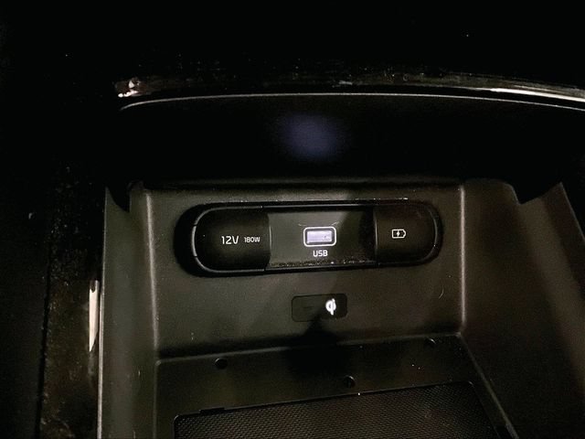 Used 2022 Kia Telluride S AWD/4WD image 32