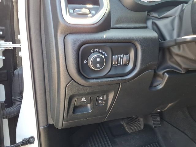 Used 2023 RAM 1500 Laramie AWD/4WD image 19