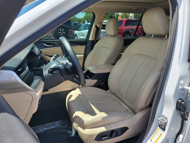 Used 2021 Jeep Grand Cherokee L Limited RWD image 19