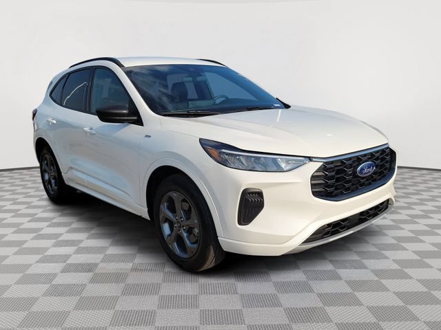 Certified 2024 Ford Escape ST-Line w/ Tech Pack #1 AWD/4WD image 6