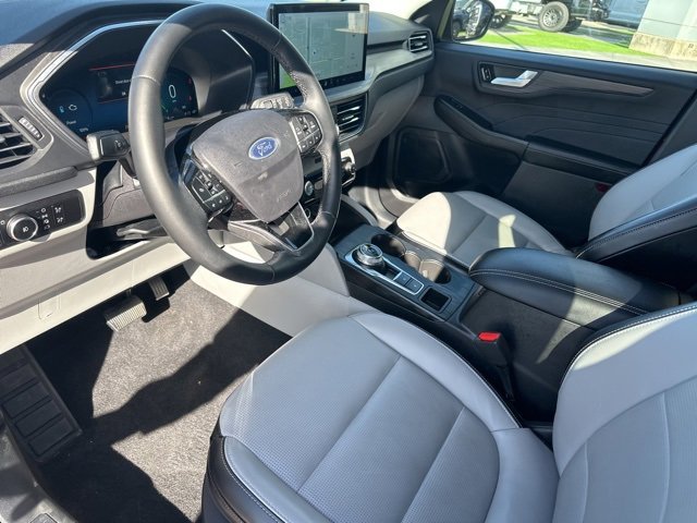Certified 2025 Ford Escape Platinum image 9