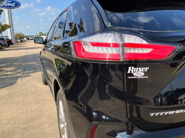 Certified 2024 Ford Edge Titanium AWD/4WD image 14