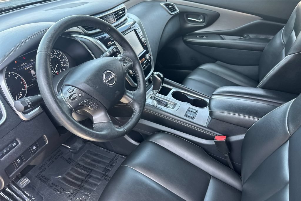 Used 2024 Nissan Murano SV w/ SV Midnight Edition Package FWD image 12