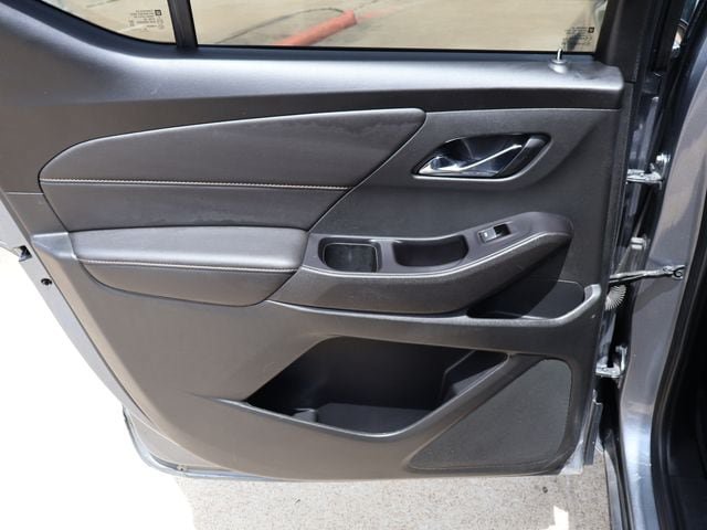 Used 2020 Chevrolet Traverse LT FWD image 22