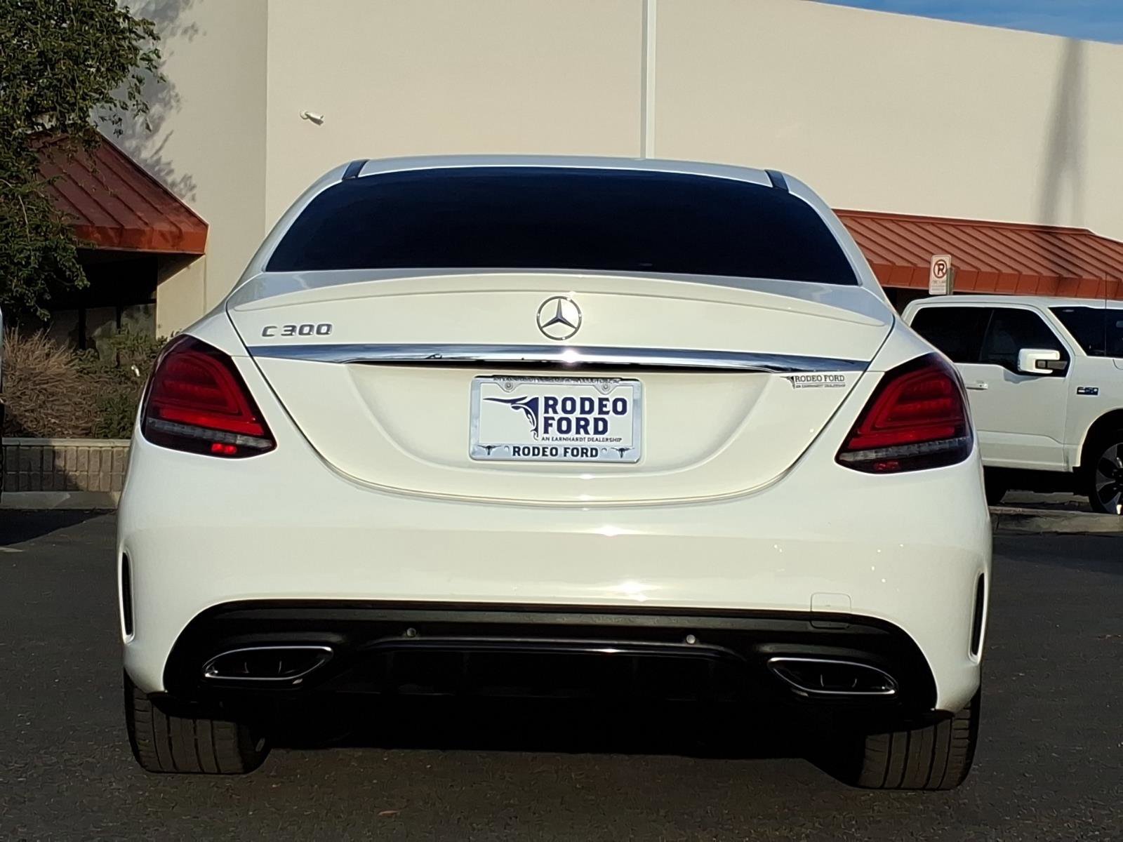 Used 2020 Mercedes-Benz C 300 Sedan image 4