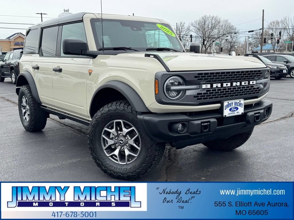 Certified 2025 Ford Bronco Badlands AWD/4WD image 1