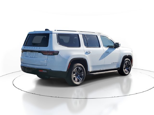 Used 2024 Jeep Wagoneer Series II AWD/4WD image 3