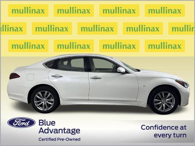 Used 2019 INFINITI Q70 Luxe image 5