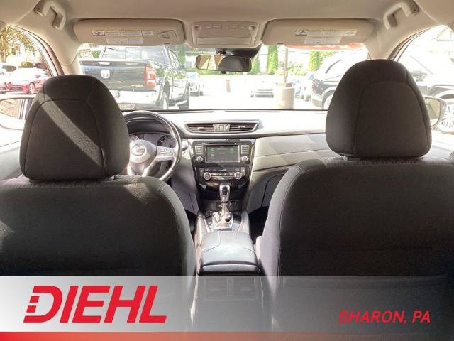 Used 2019 Nissan Rogue SV w/ Premium Package FWD image 36