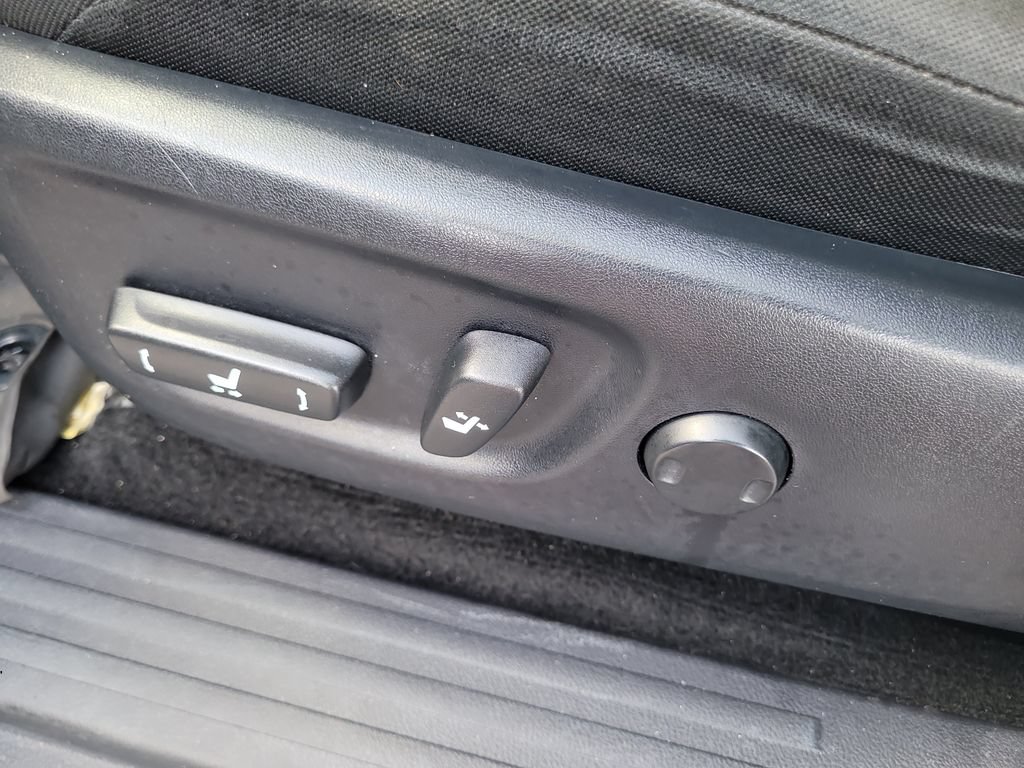 Used 2022 Toyota 4Runner SR5 RWD image 17