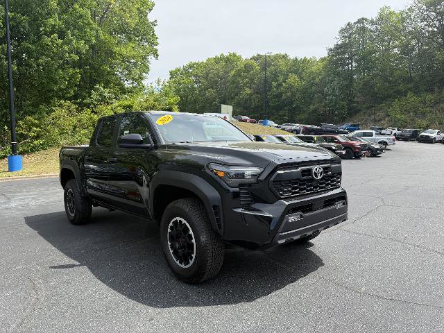 Used 2024 Toyota Tacoma TRD Off-Road AWD/4WD image 24