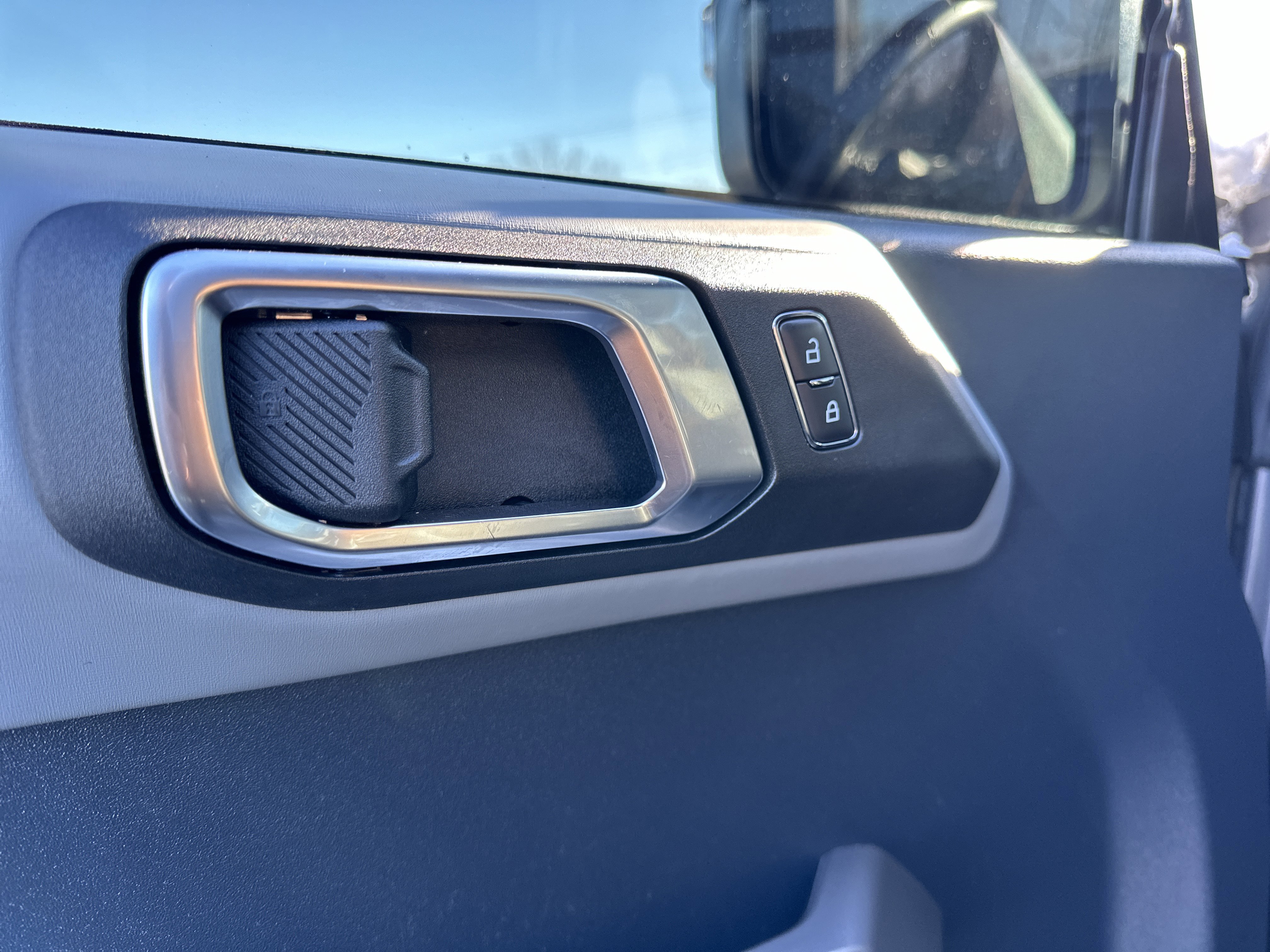 Certified 2023 Ford Bronco Badlands w/ Sasquatch Package image 15