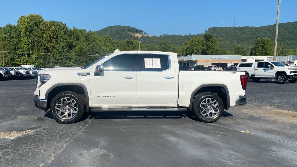 Used 2024 GMC Sierra 1500 SLT w/ SLT Premium Plus Package AWD/4WD image 8