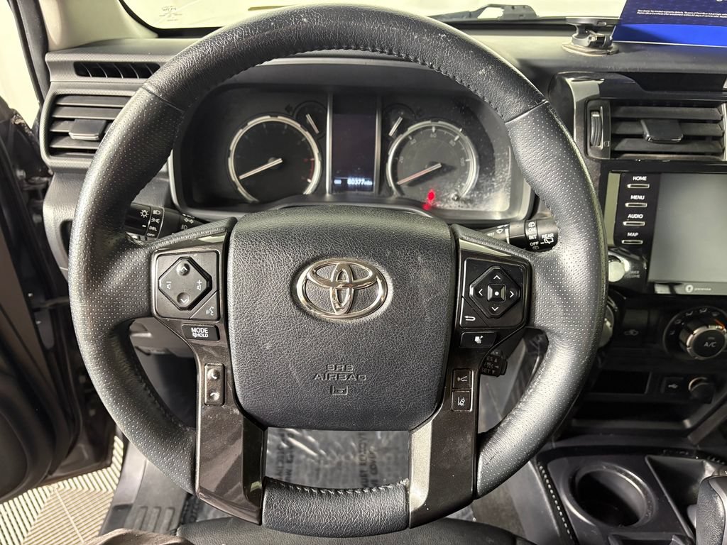 Used 2021 Toyota 4Runner Venture AWD/4WD image 16